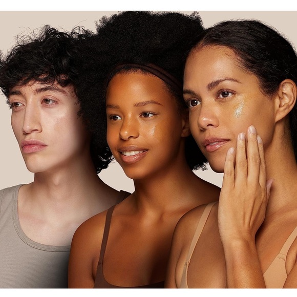 Clean & Clear Essentials Foaming Facial Cleanser 2 Pk Oil-Free Face Wash BS4 - Picture 5 of 8